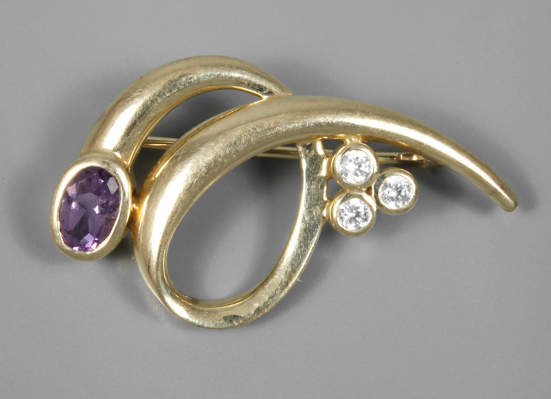 Brosche mit Amethyst
