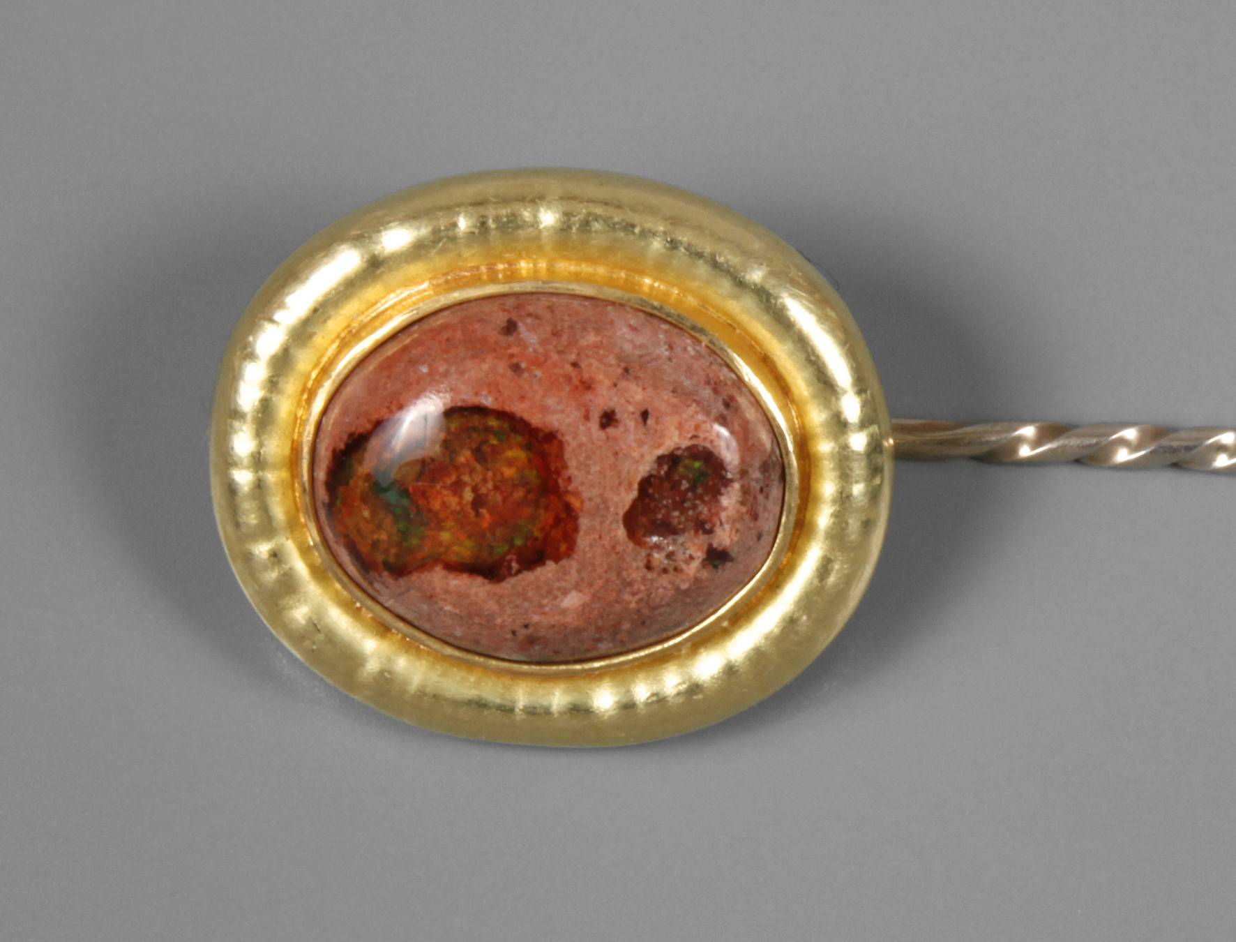 Reversnadel mit Feueropal