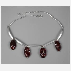 Collier mit Bernsteinen