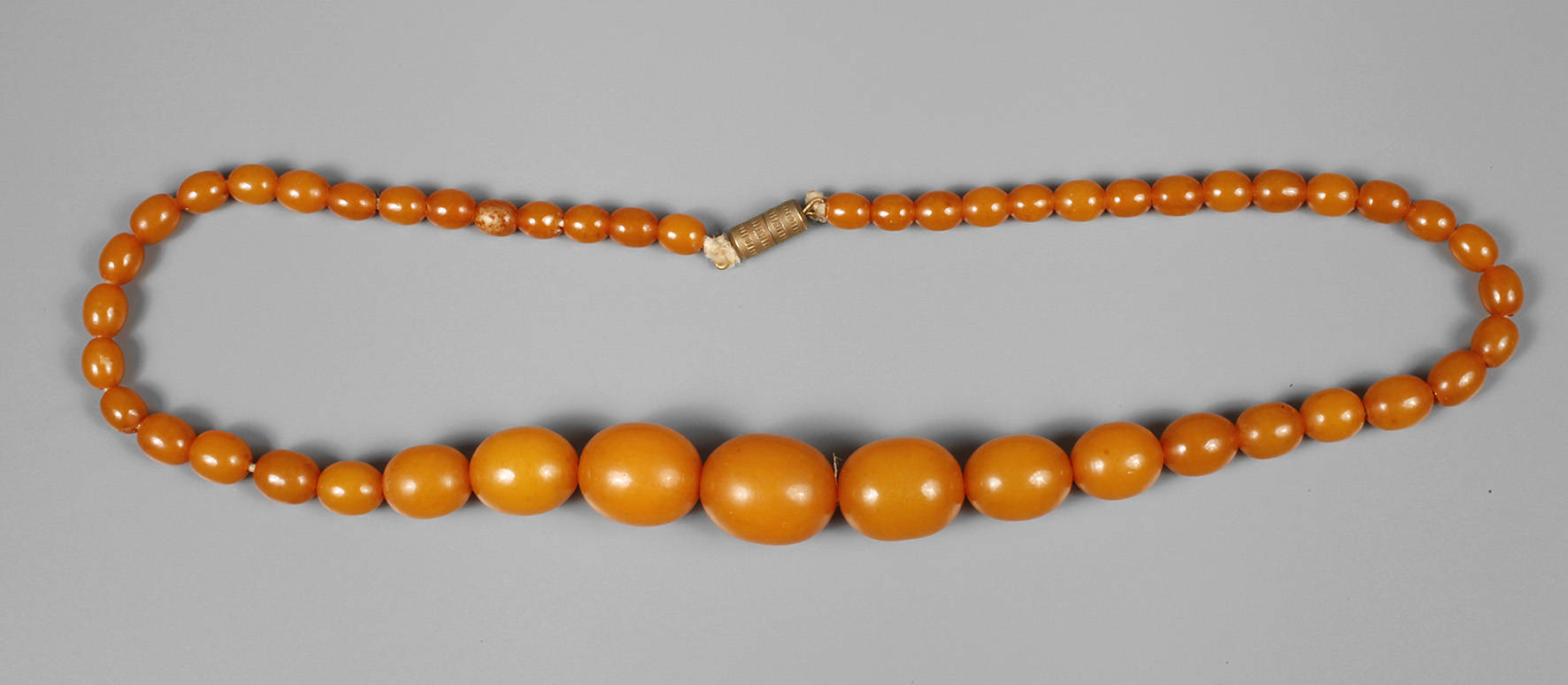 Collier Pressbernstein