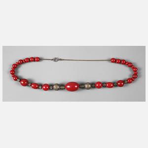 Collier mit Glasperlen