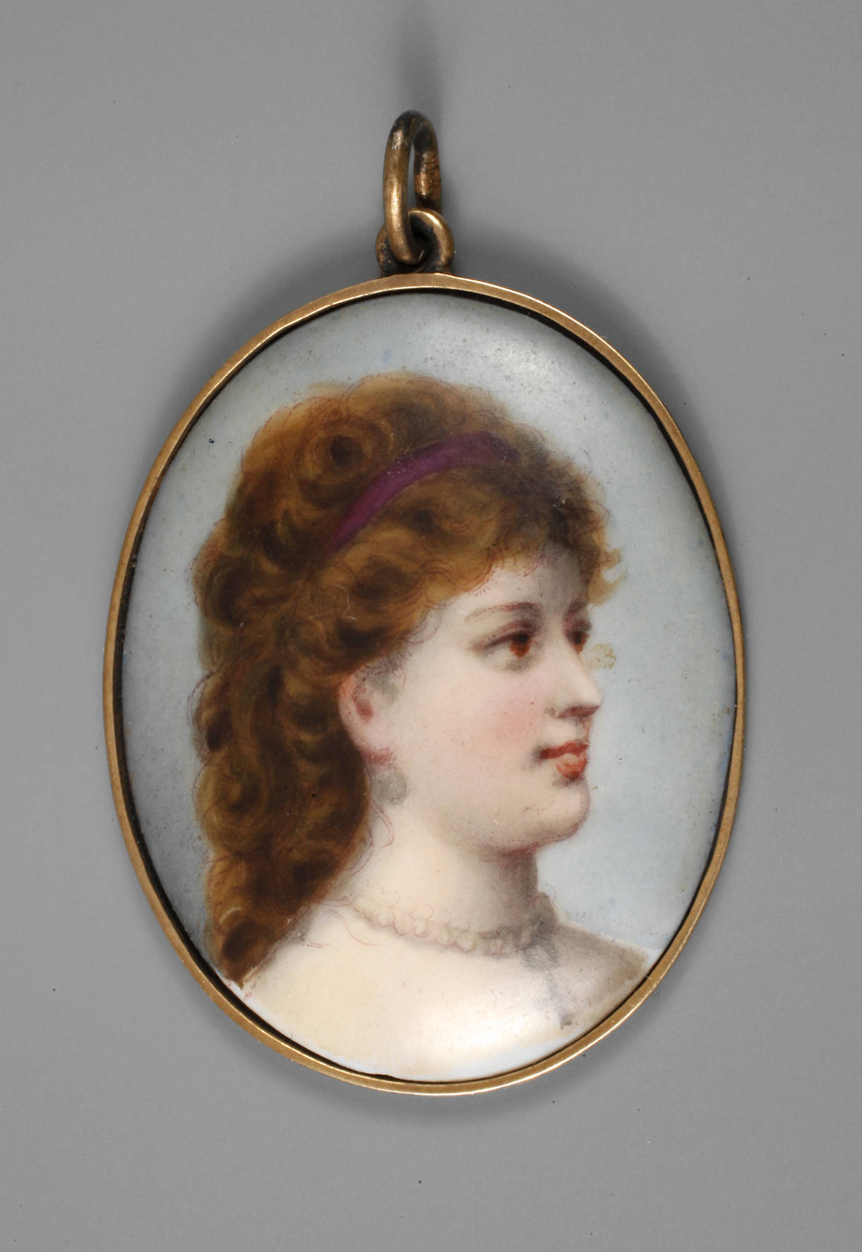 Anhänger mit feiner Porzellanmalerei