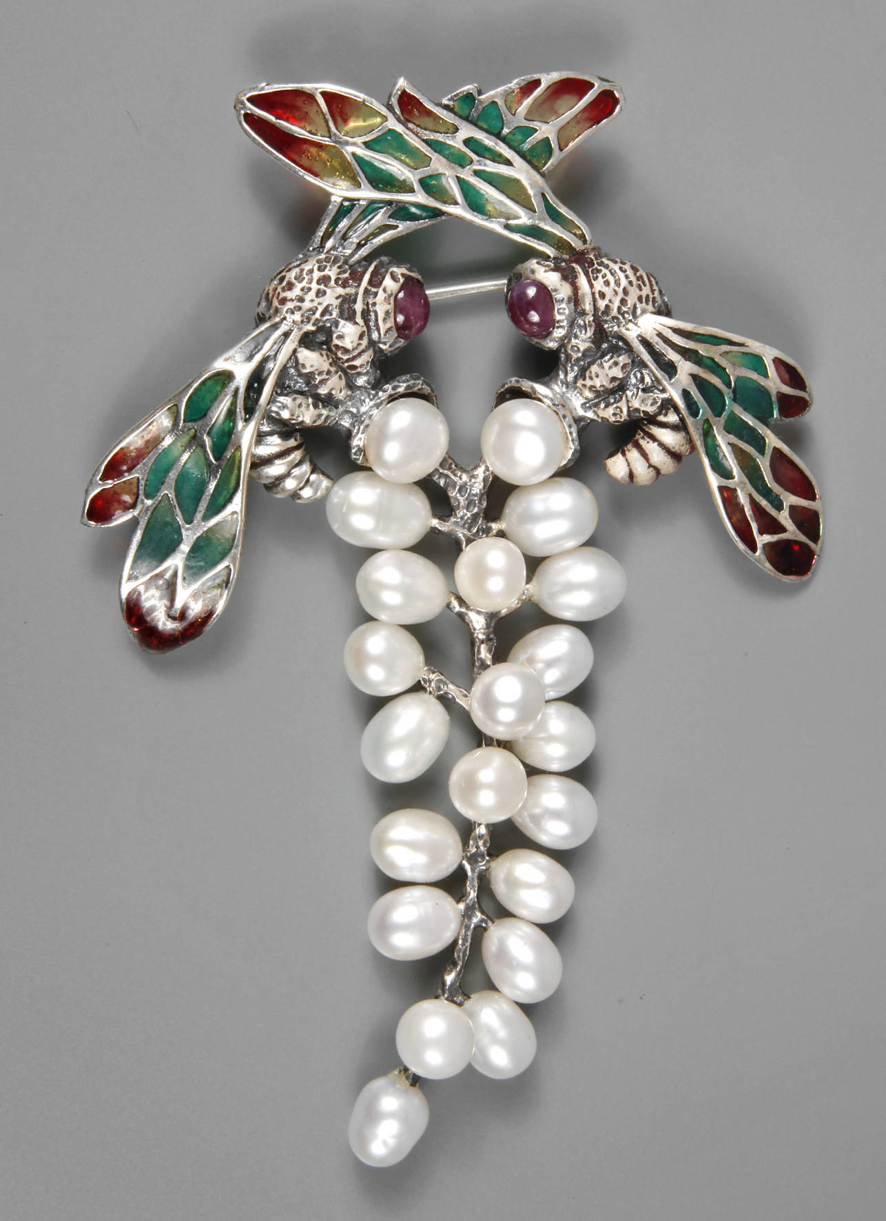 Libellenbrosche mit Fensteremail und Perlen