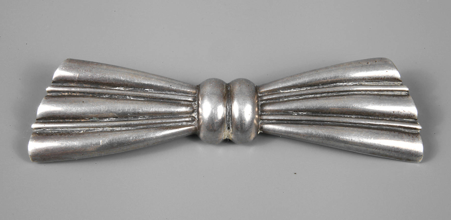 Theodor Fahrner Schleifenbrosche