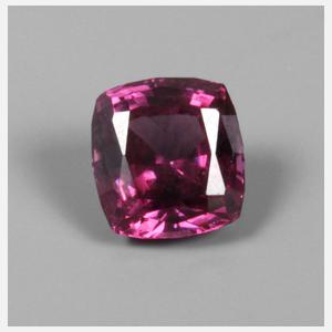 Facettierter Rhodolith, 3,58 ct