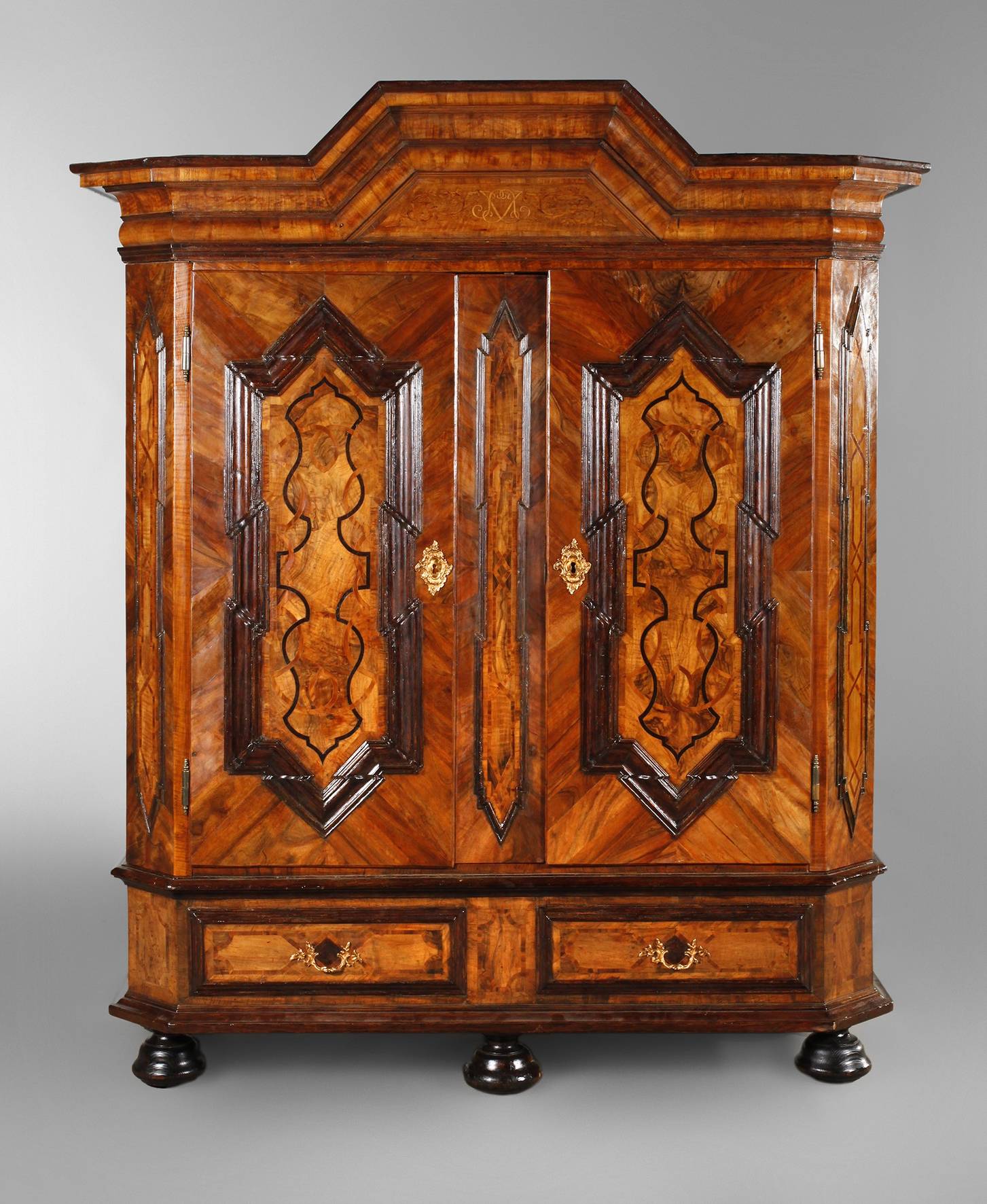 Dielenschrank Barock