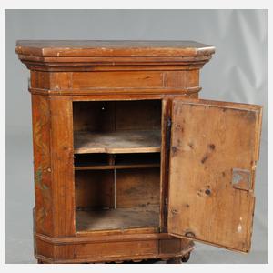 Kleiner Wandschrank Alpbachtal