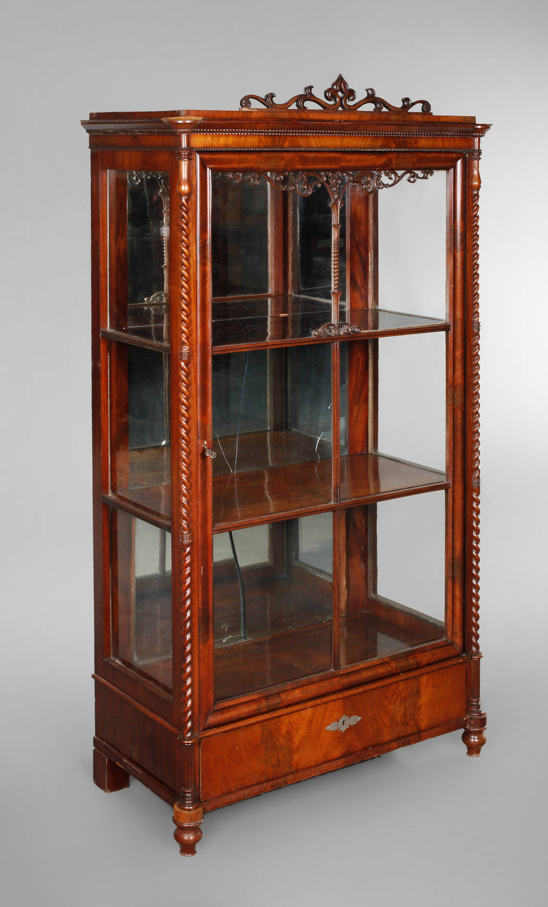 Dreiseitenvitrine Spätbiedermeier