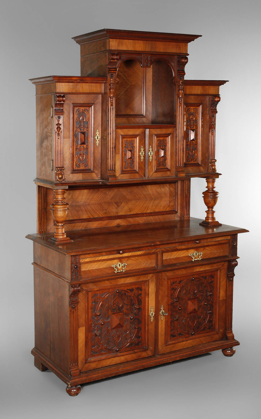 Aufsatzbuffet Gründerzeit