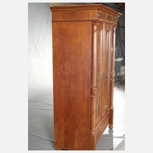 Kleiderschrank Gründerzeit