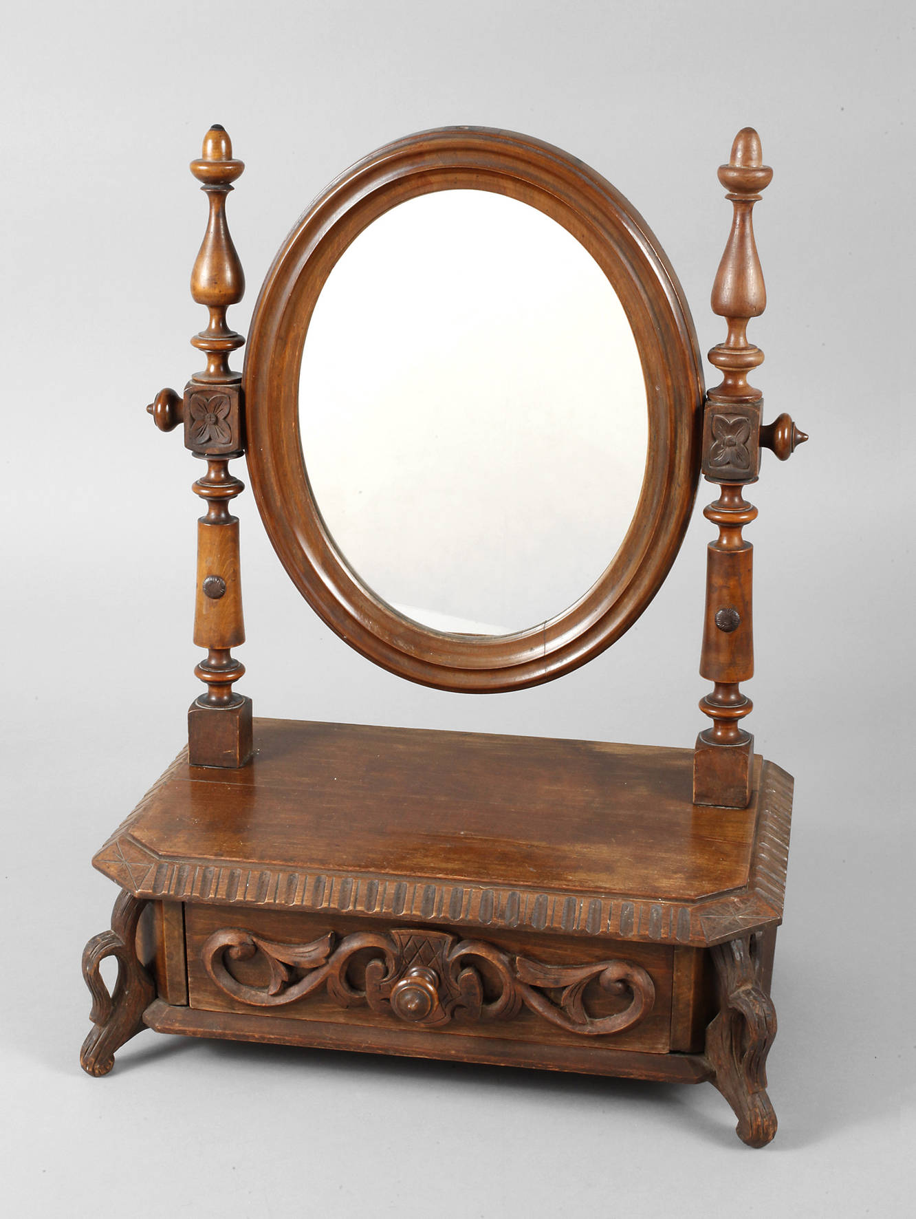 Tischpsyche Historismus