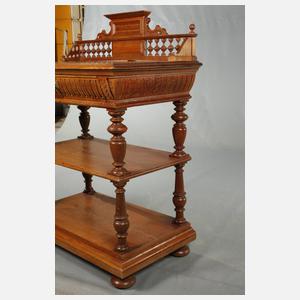 Gründerzeitanrichte