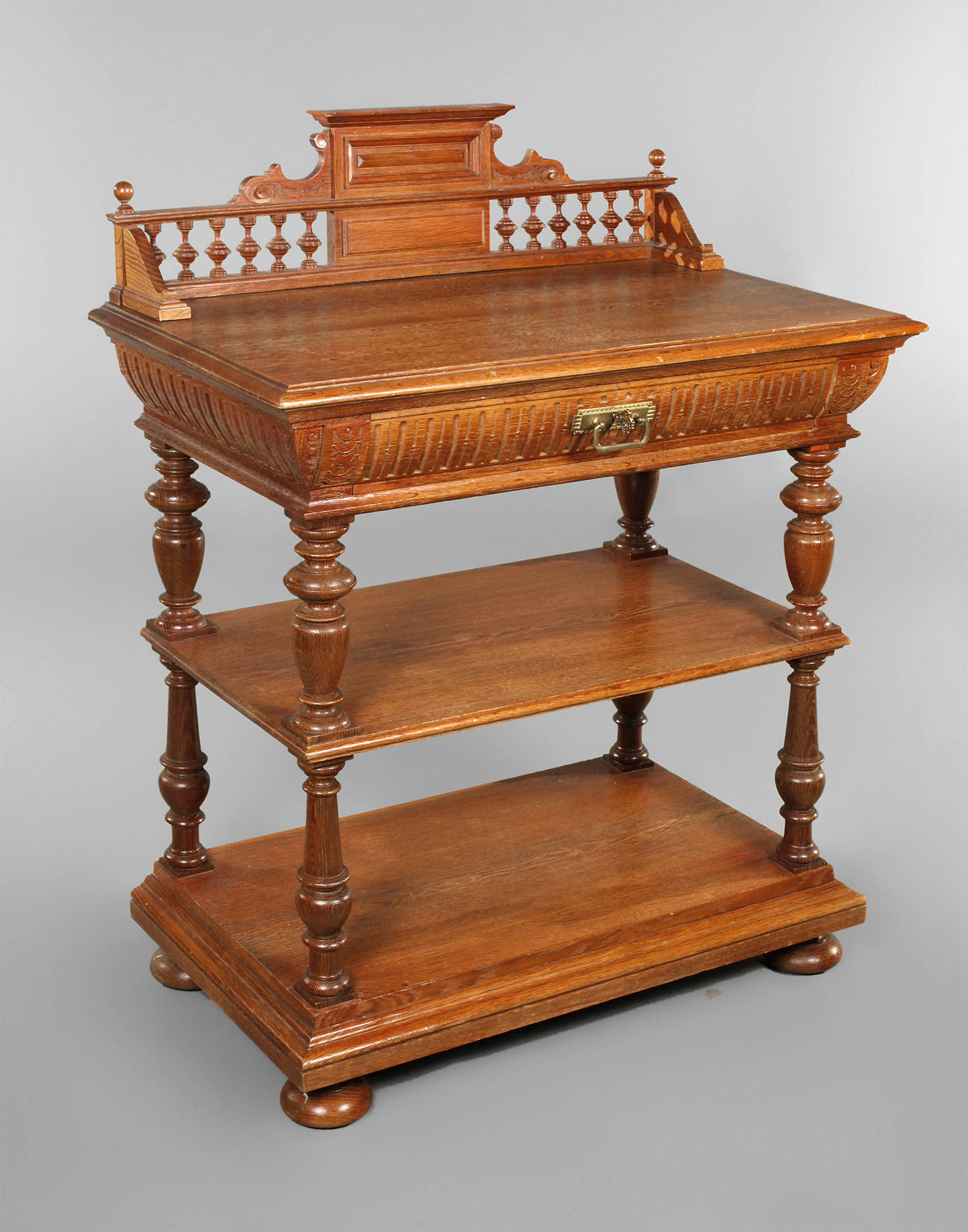 Gründerzeitanrichte