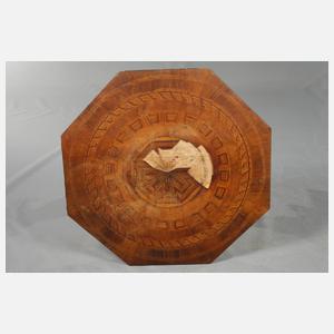 Intarsierter Rauchtisch