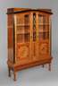 Vitrine im Biedermeierstil