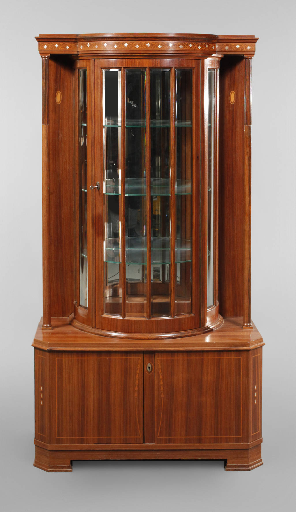Salonvitrine Jugendstil