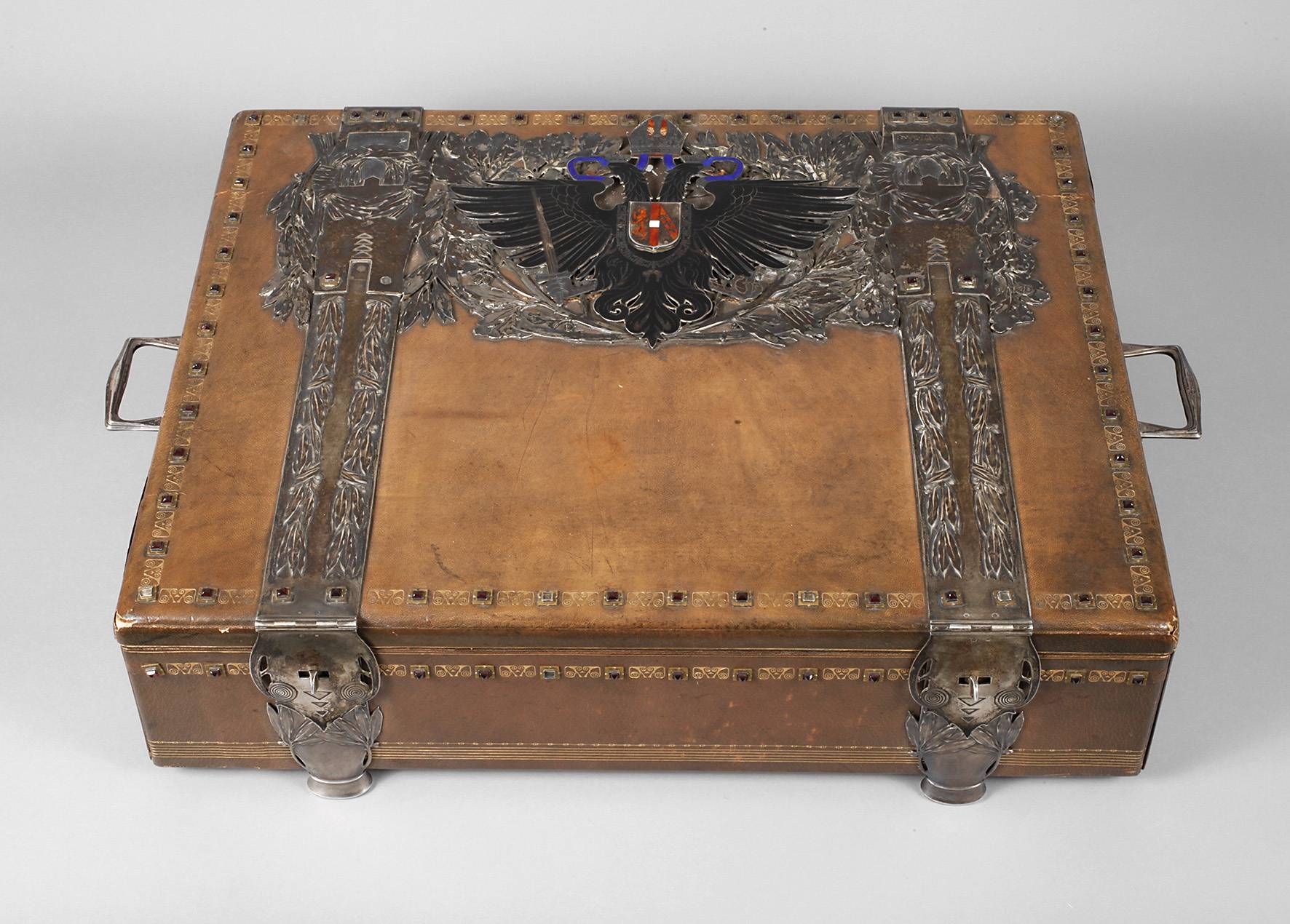 Großer Prunkkoffer Österreich
