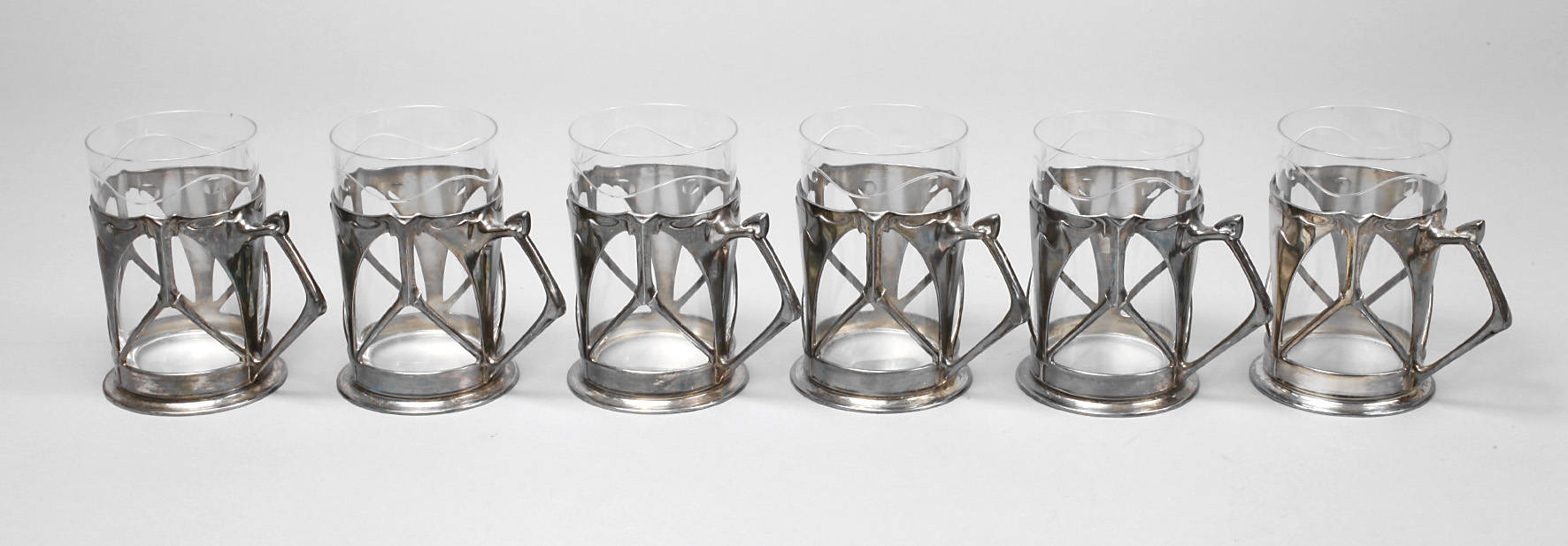 Sechs Teegläser