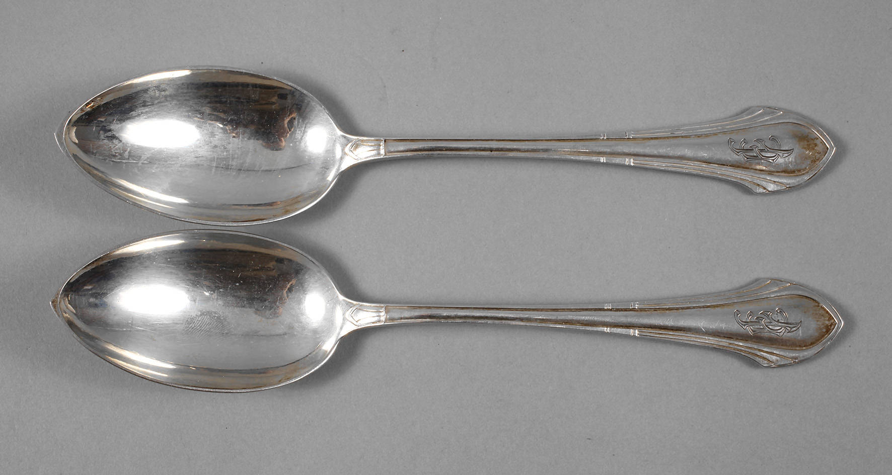 Friedrich Adler zwei Speiselöffel Silber