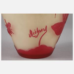 Ätzglasvase mit drei Henkeln