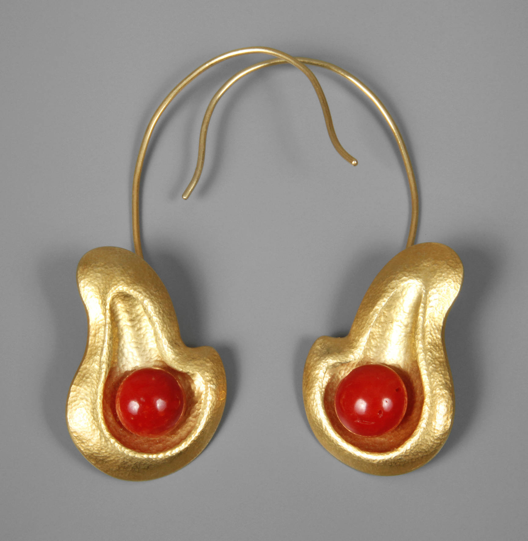 Ohrschmuck mit Korallen