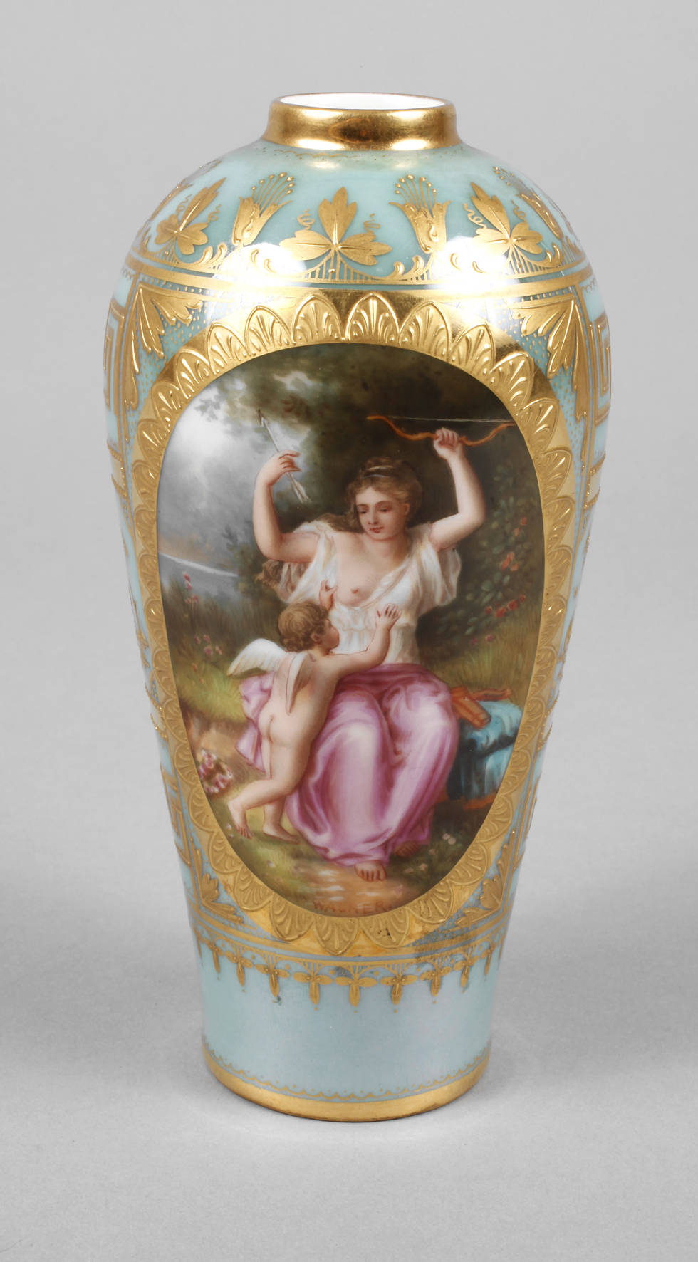 Thüringen Vase ”Amors Entwaffnung”