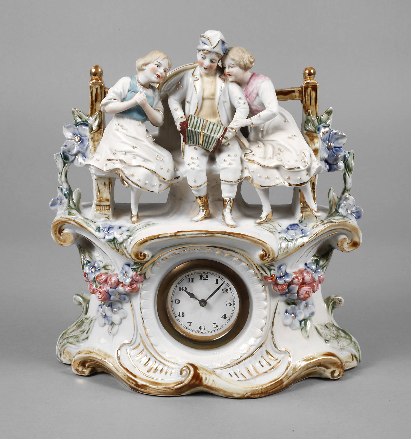 Figürliche Tischuhr