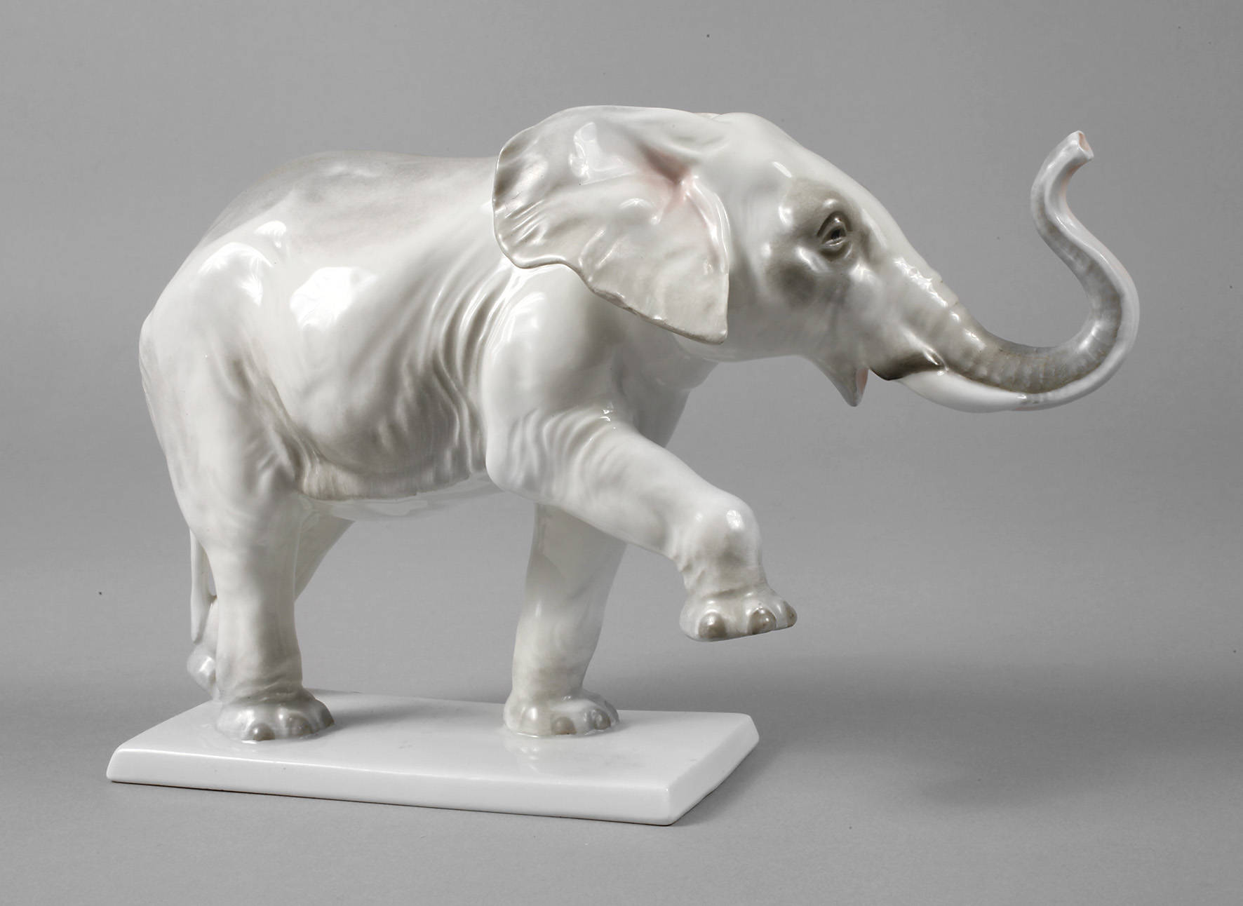 Rosenthal schreitender Elefant