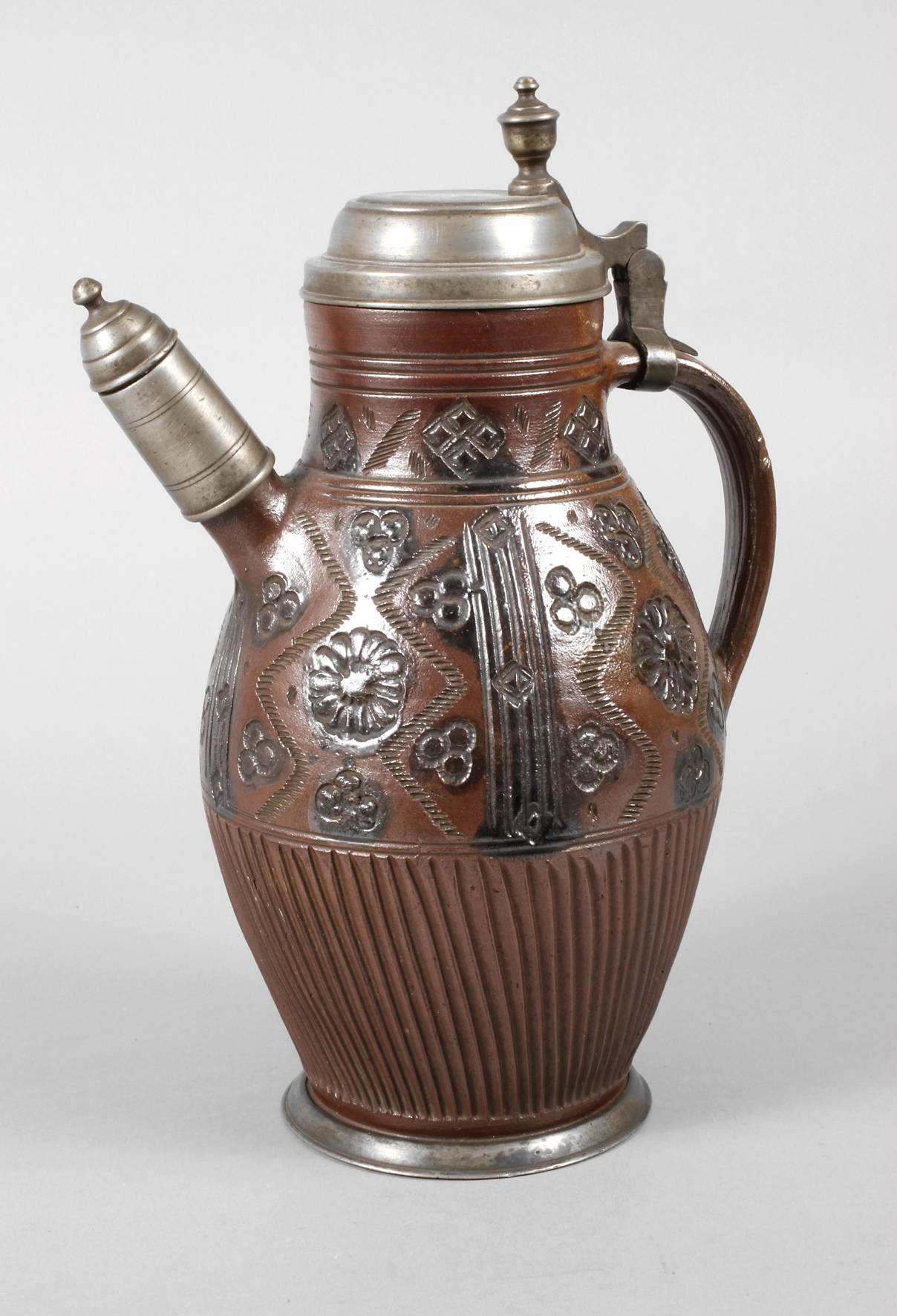 Große Muskauer Tüllenkanne