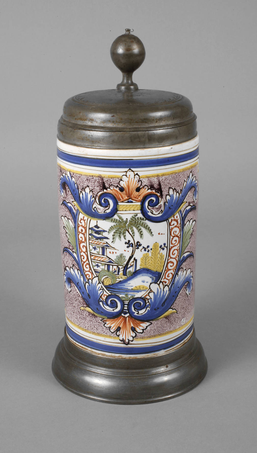 Großer Dorotheentaler Fayence-Walzenkrug