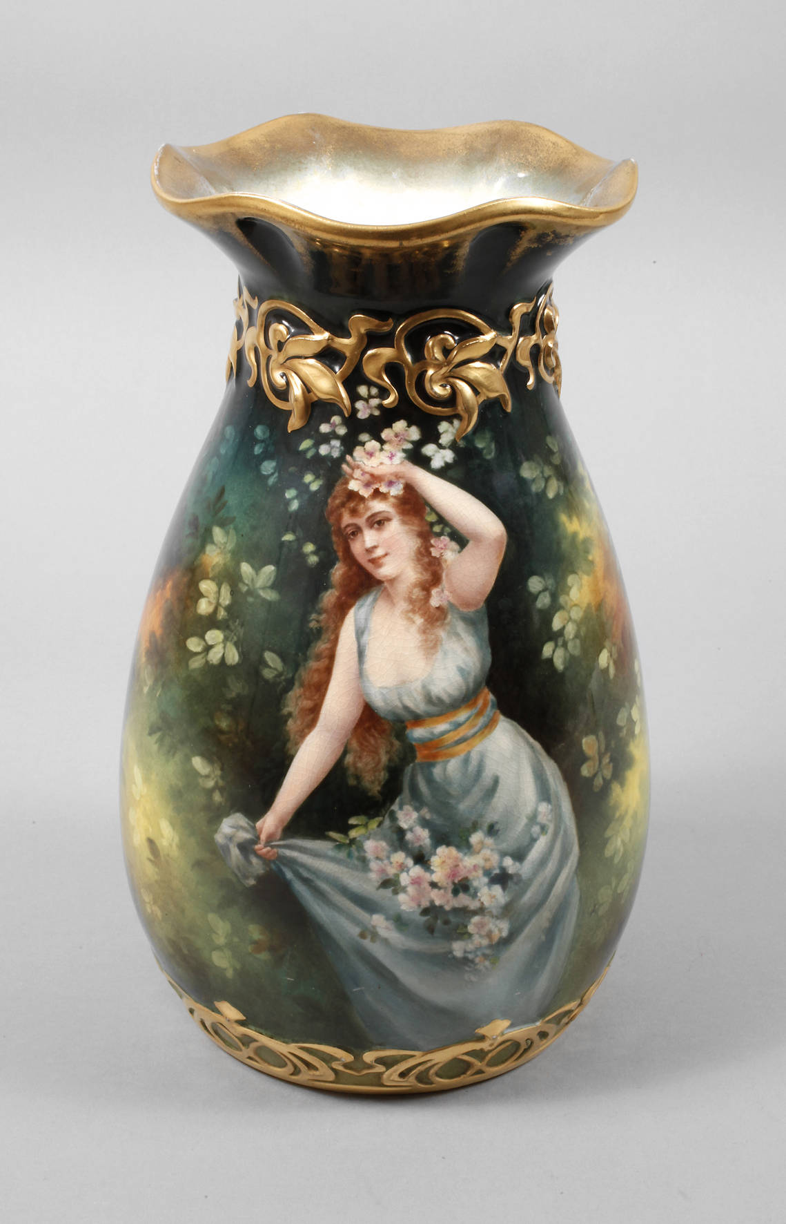 Bonn Jugendstilvase mit Mädchenmotiv