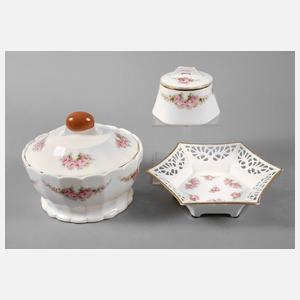 Roesler zwei Deckeldosen und eine Schale