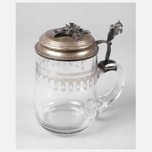 Bierkrug mit Silberdeckel