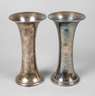 England zwei Silbervasen