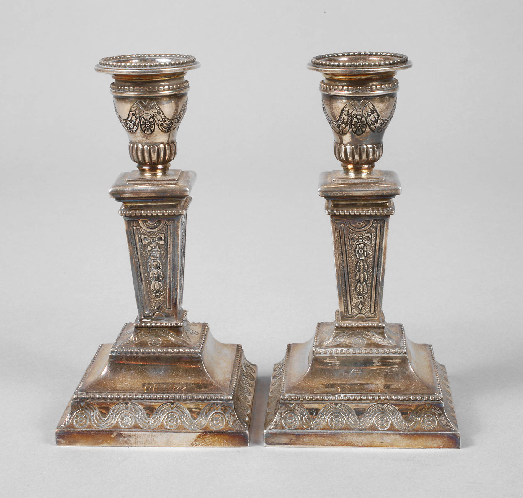Zwei Silberleuchter
