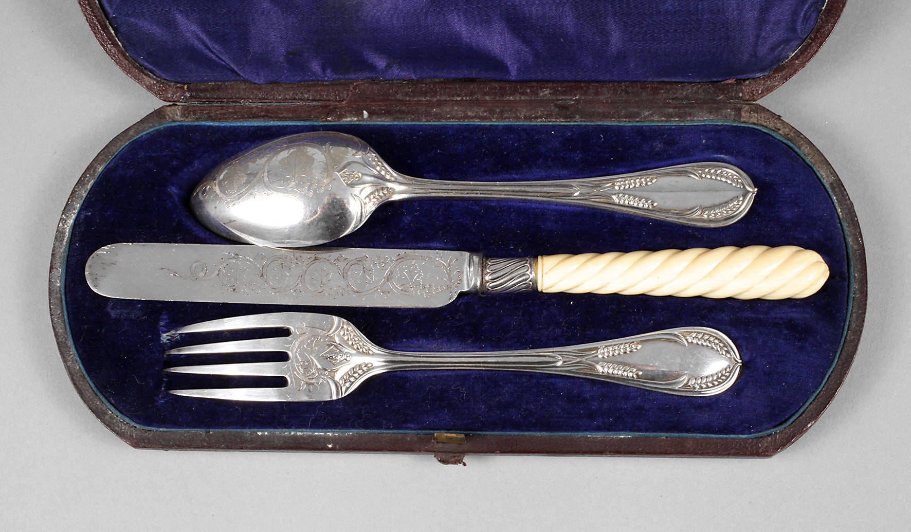 Besteckset als Patengeschenk