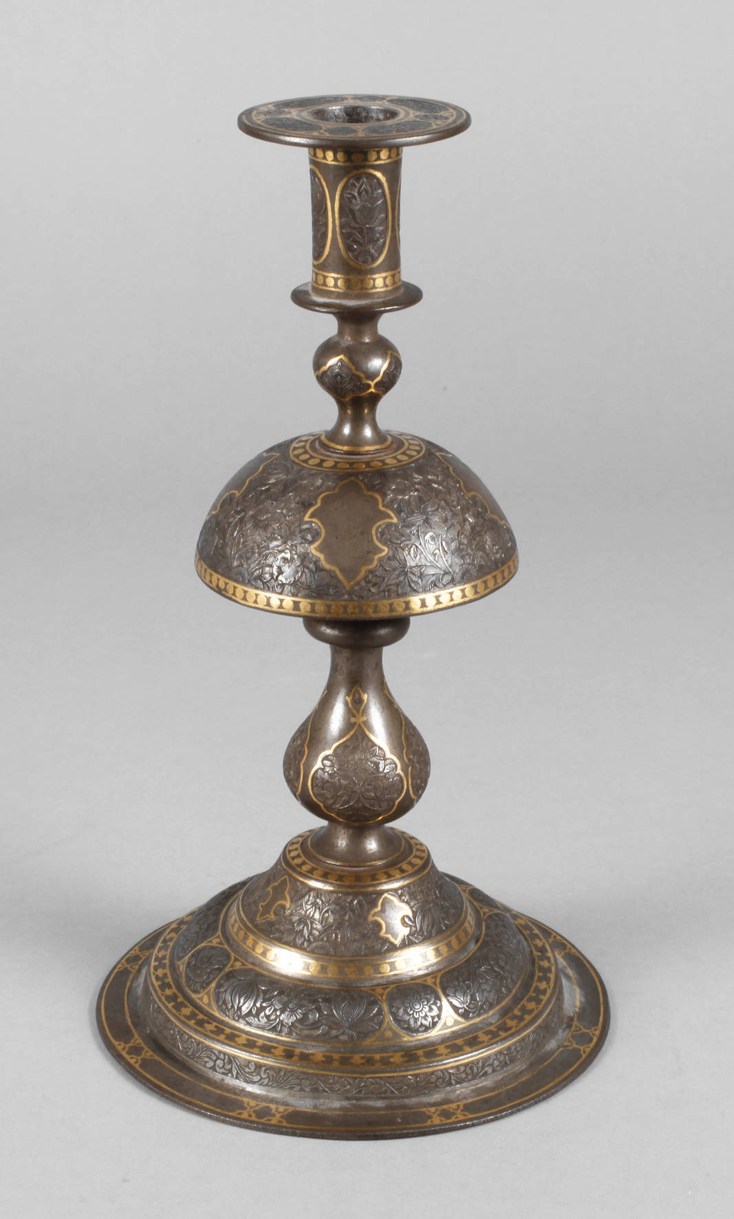 Persischer Eisenleuchter