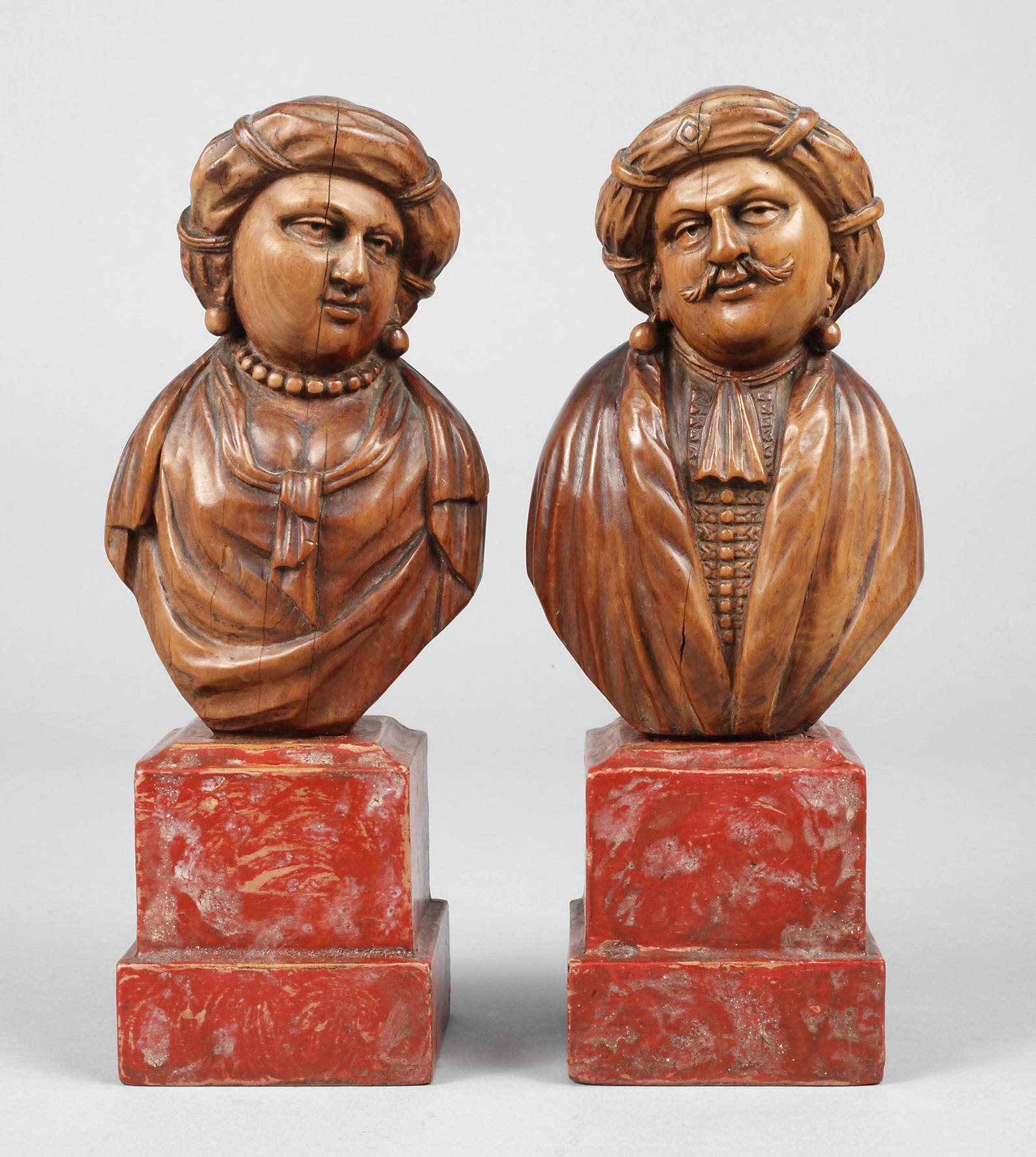 Paar orientalische Büsten