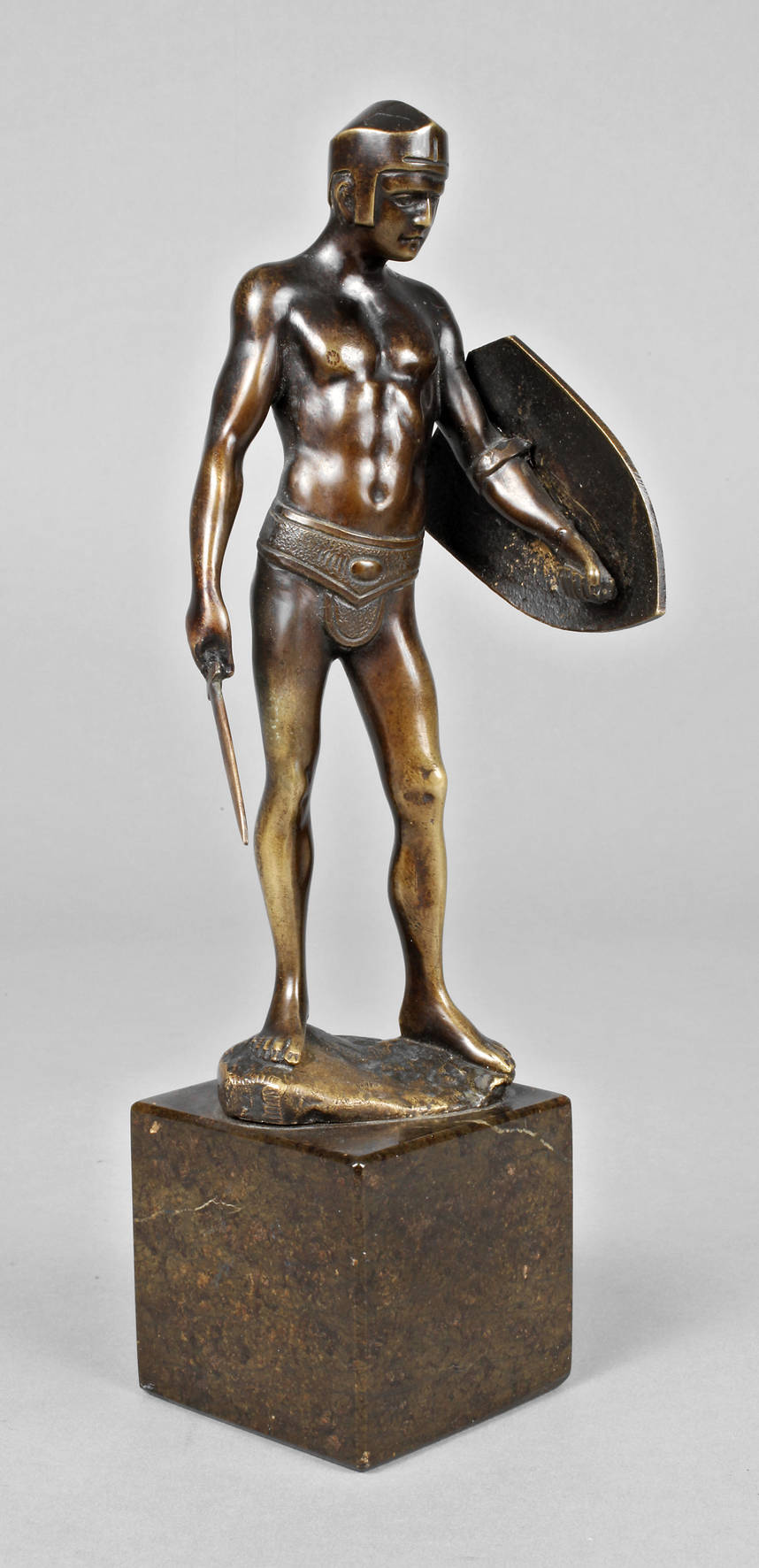 Otto Schmidt-Hofer, stehender Krieger