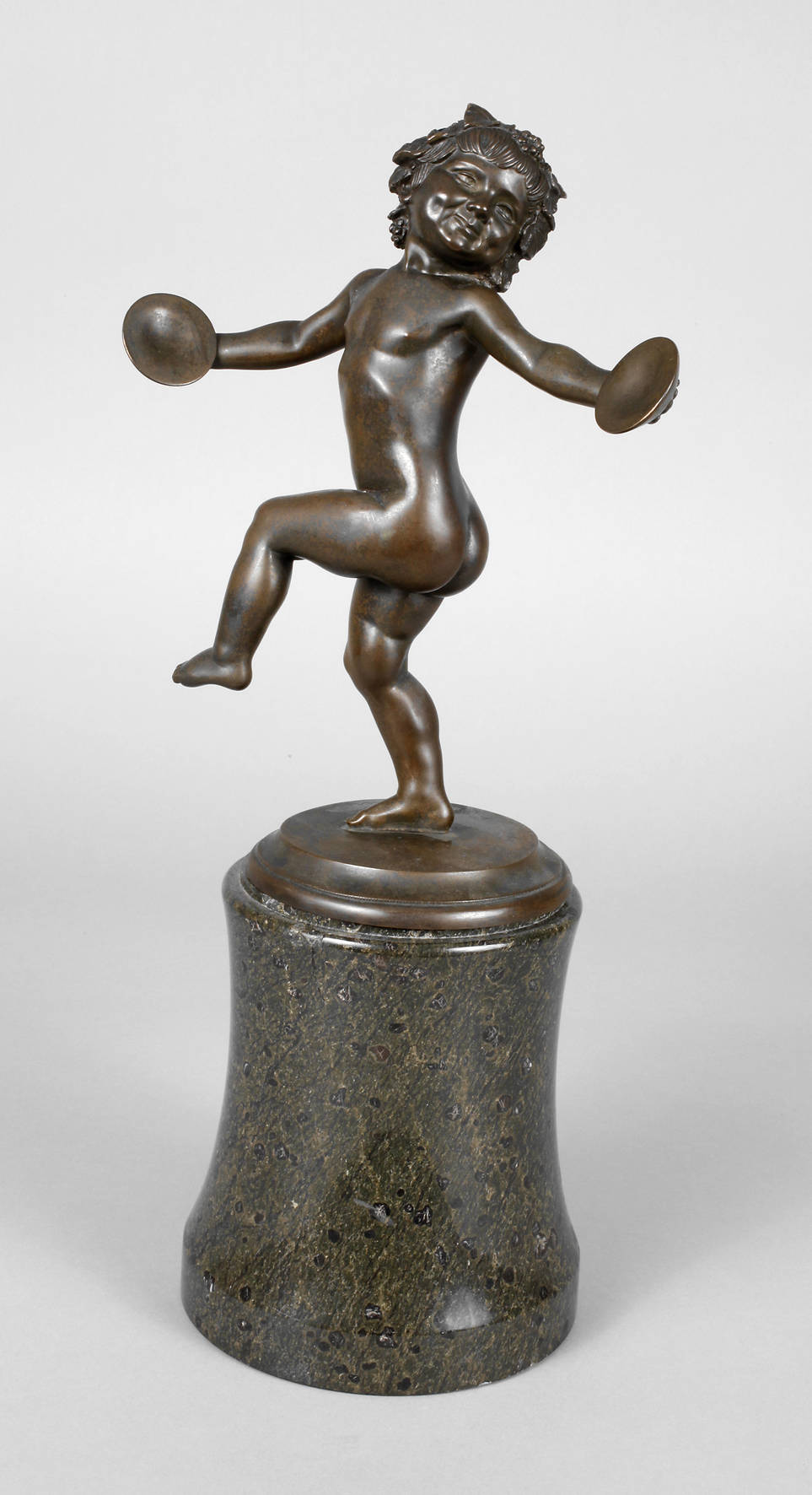 Johann Vierthaler, kleiner Bacchant mit Zimbeln