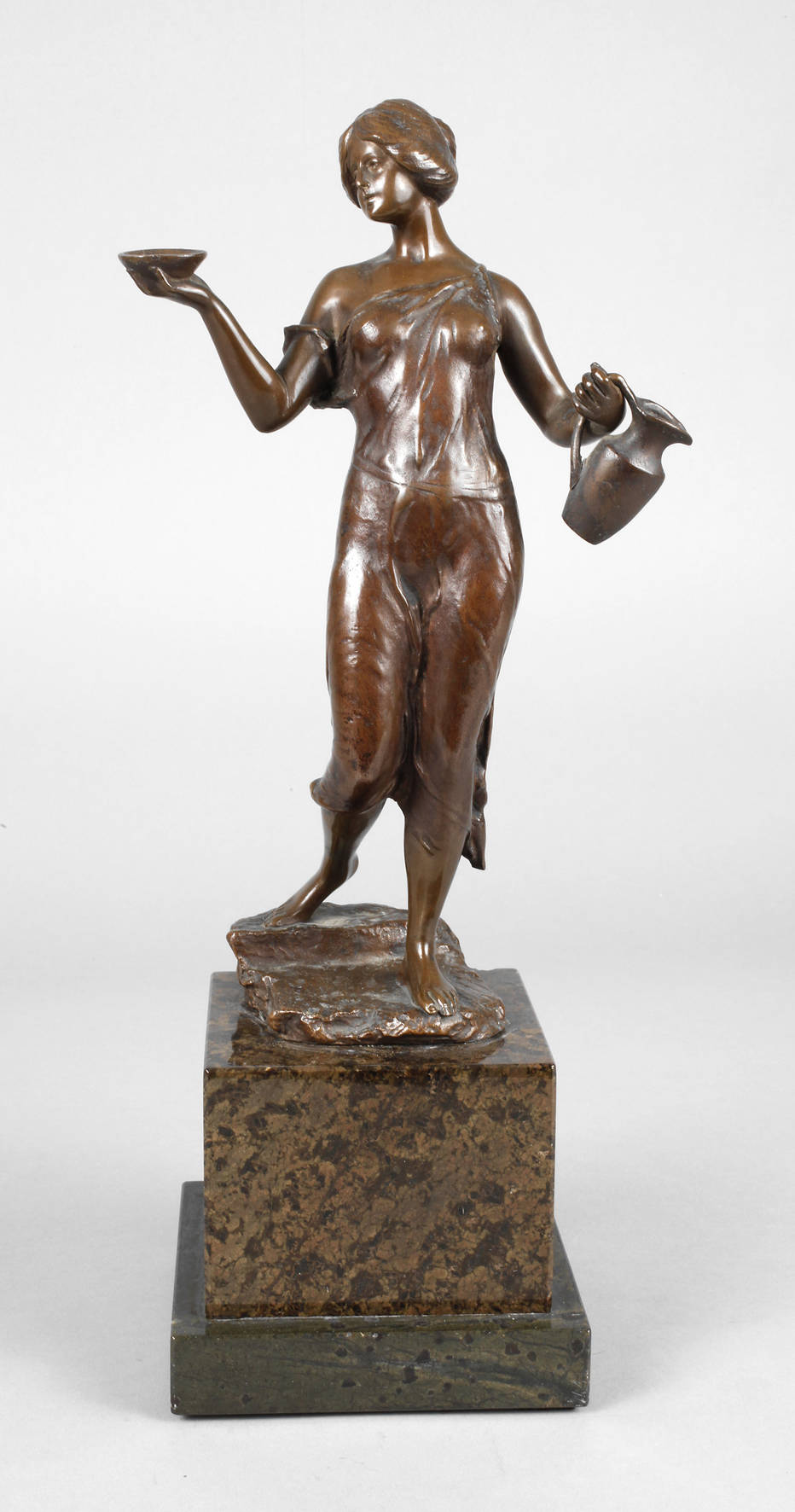 Prof. Victor Heinrich Seifert, Göttin Hebe