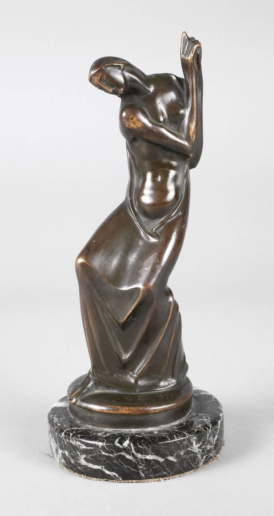 Betende Schönheit Art déco