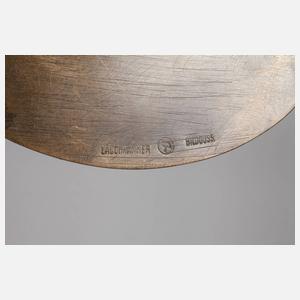 Heinrich Hübner, Deckeldose mit sitzendem Mädchen