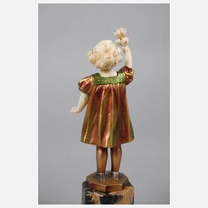 Ferdinand Preiss, Chryselephantin Kleines Mädchen mit Blumenstrauß