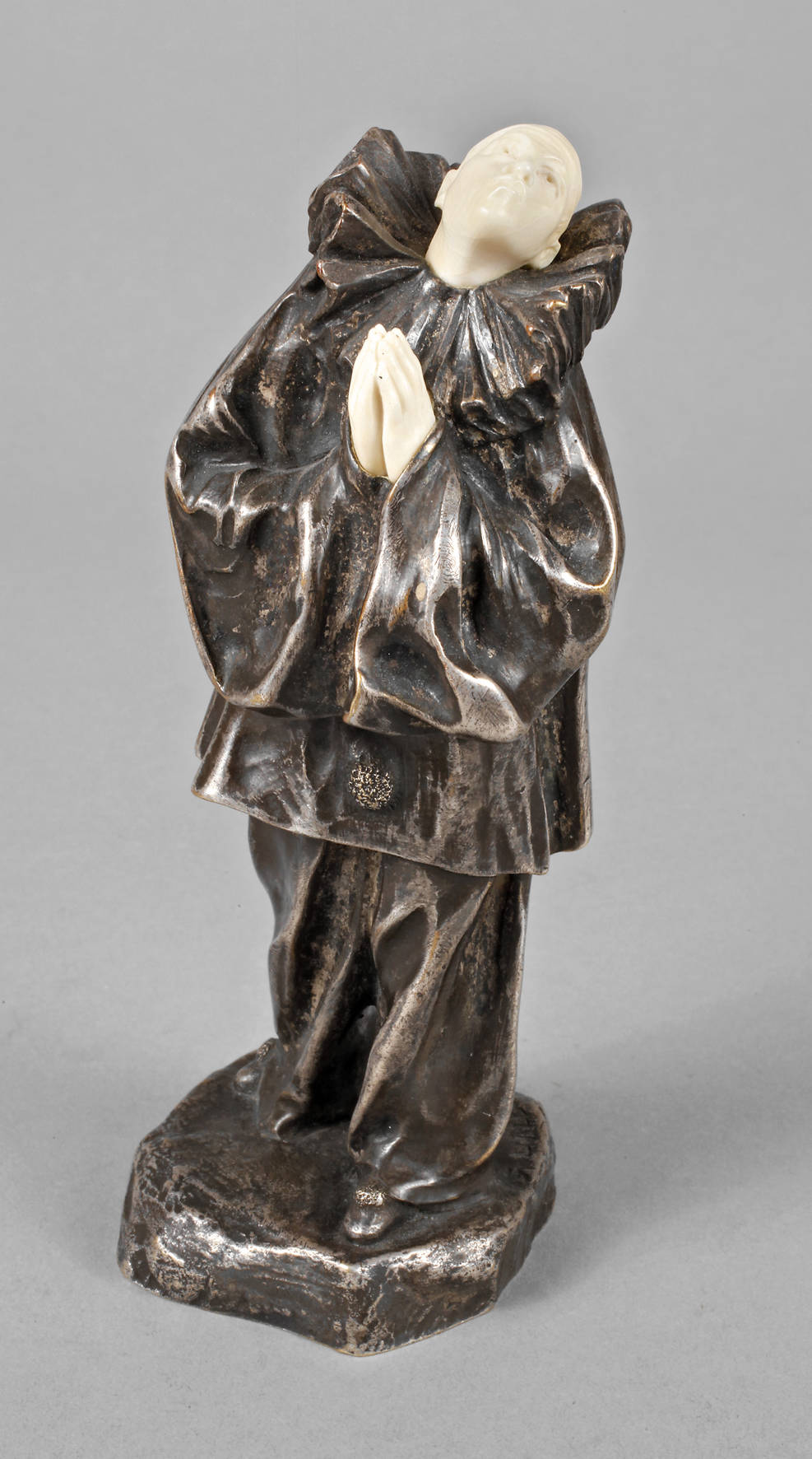 Lucien Charles Edouard Alliot, Chryselephantin Pierrot