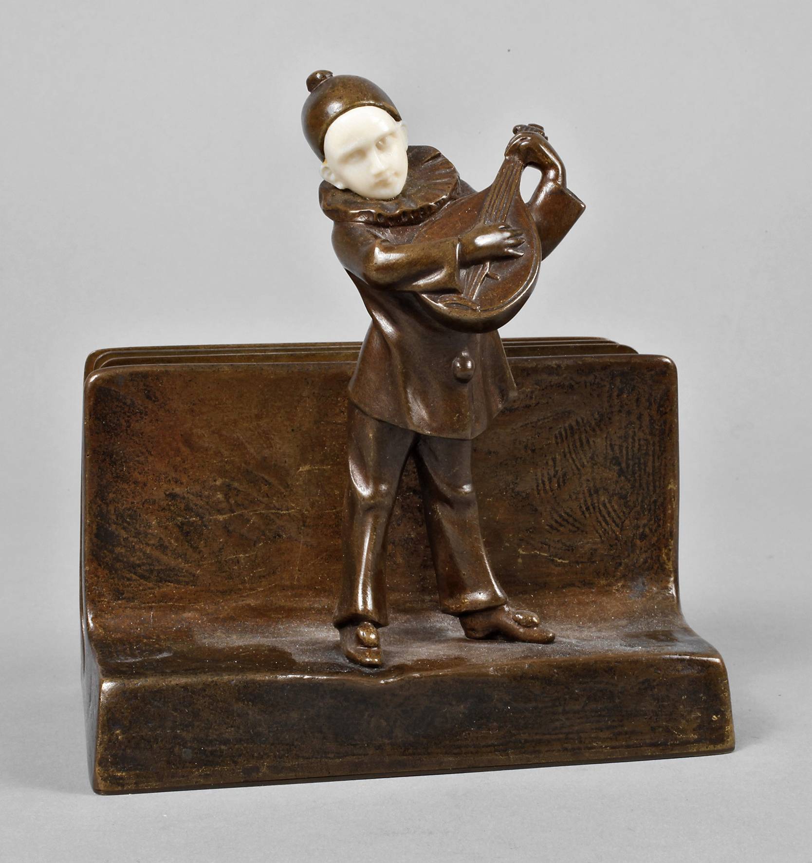 Peter Tereszczuk, Briefständer mit Pierrot Chryselephantin