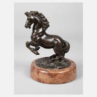 Bronze steigender Hengst111