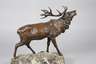 Bronze röhrender Hirsch