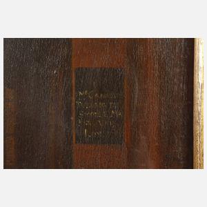 Ebenist mit Scherenschleifer