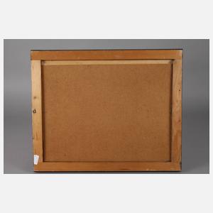 Blumenstillleben mit Weinglas und Erdbeeren